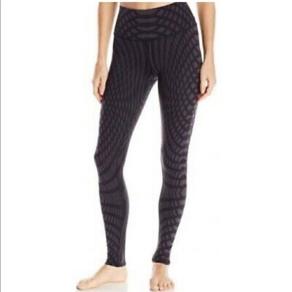Nwot Alo Yoga Arches high waist airbrush leggings